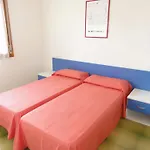 Comfy Flat With Pool-beahost *