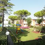 Comfy Flat With Pool-beahost Bibione