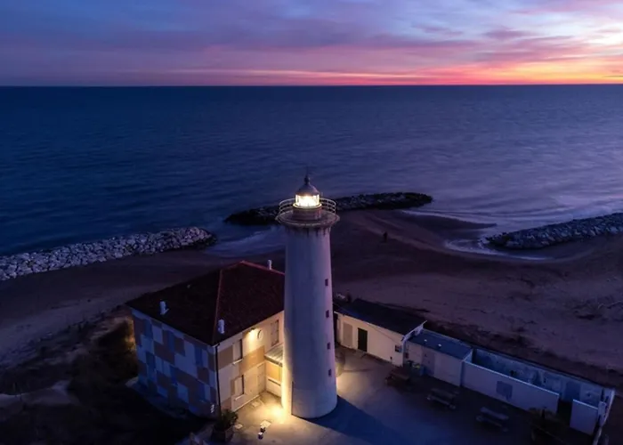 Comfy Flat With Pool-beahost